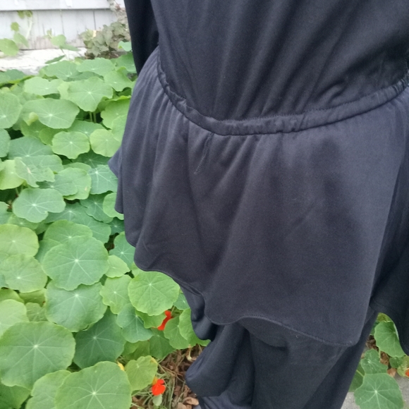 80s Glam:Black Puffed Shoulder Vintage Pantsuit with Flounce - Picture 7 of 10